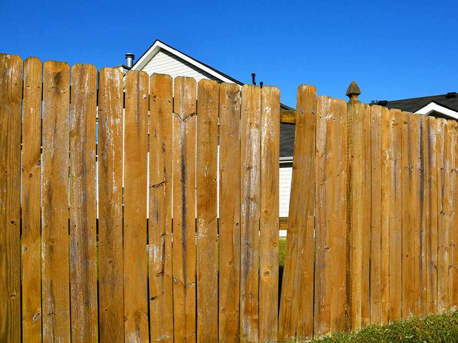 Buying a fence step 3: Delivery & Installation