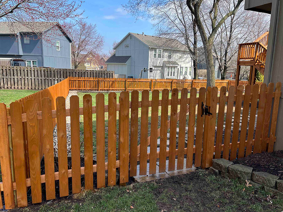 Bonner Springs Kansas residential and commercial fencing