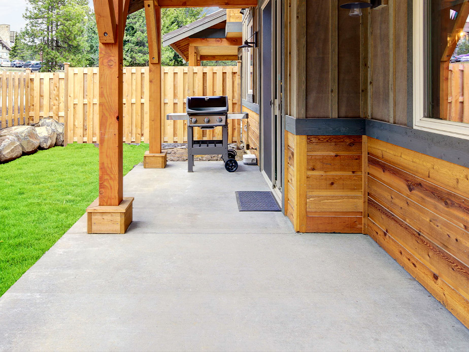 Pressure washing concrete patios Olathe Kansas
